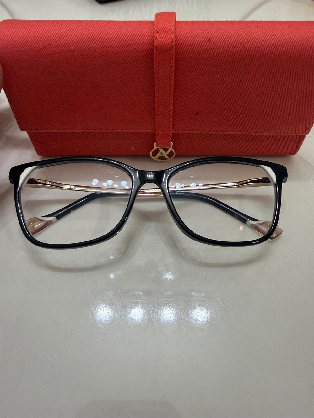 Valea Black Rectangle Prescription Eyeglasses with pink Case